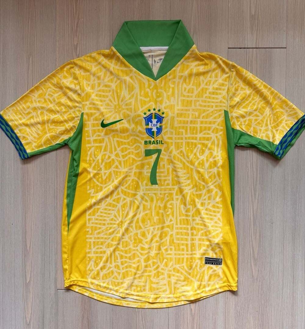 Nike Brazil Home Soccer Jersey Size L Yellow Dri-Fit ADV